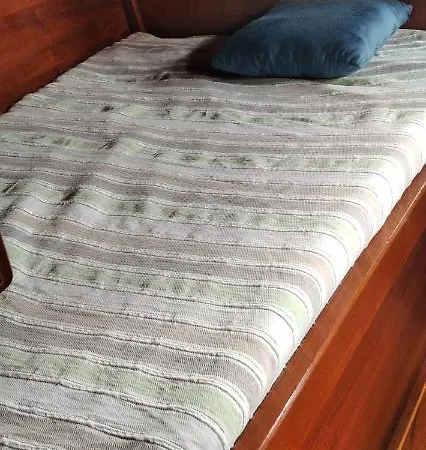 Botel Luxury 45